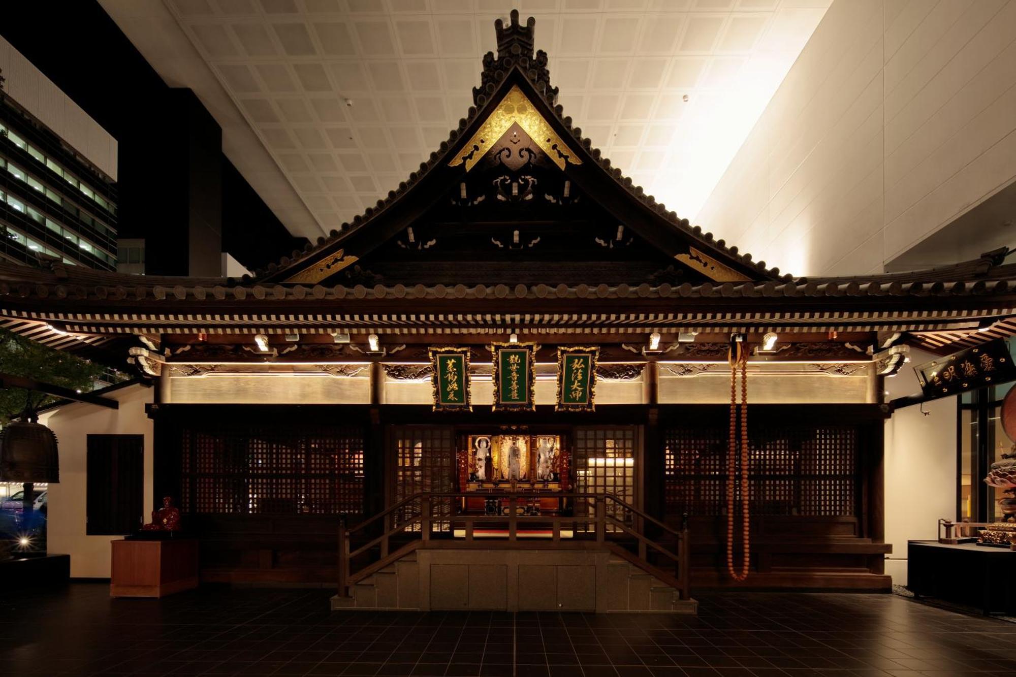 Candeo Shinsaibashi ホテル 4*